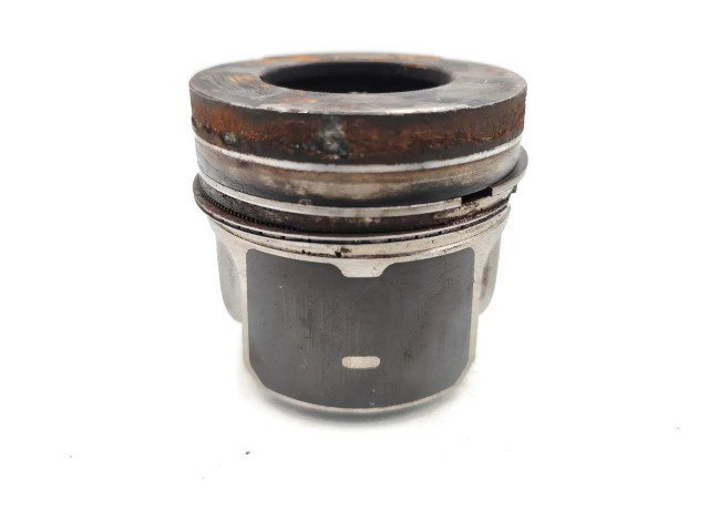 Píst    Ford Transit Custom     