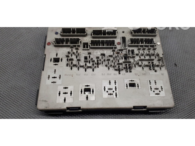 Pojistková skříňka Peugeot 405 2014