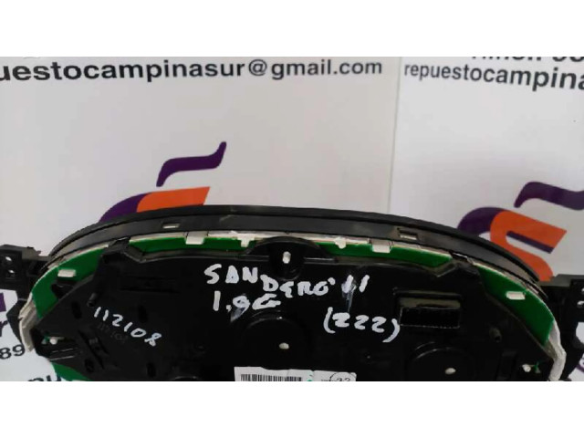 Панель приборов Dacia Sandero