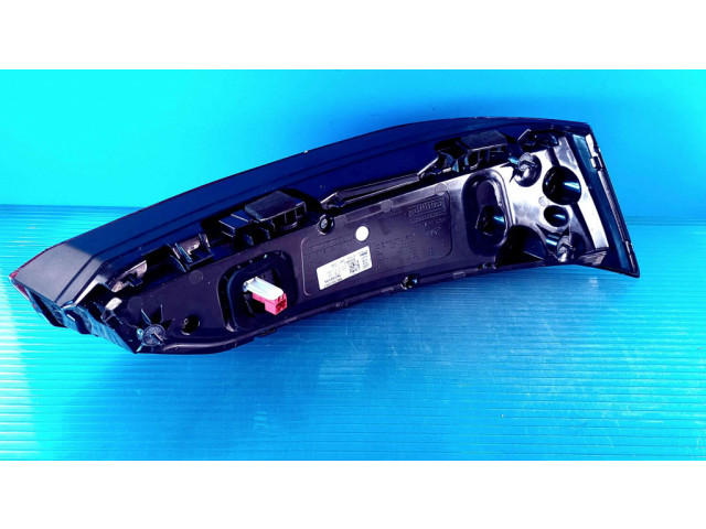 Задний фонарь правый 4M0945094F, 0960 Audi Q7 4M 2015- года