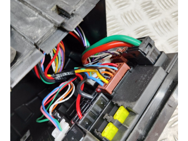 Pojistková skříňka 284B74BA0A Nssan Leaf I (ZE0) 2016