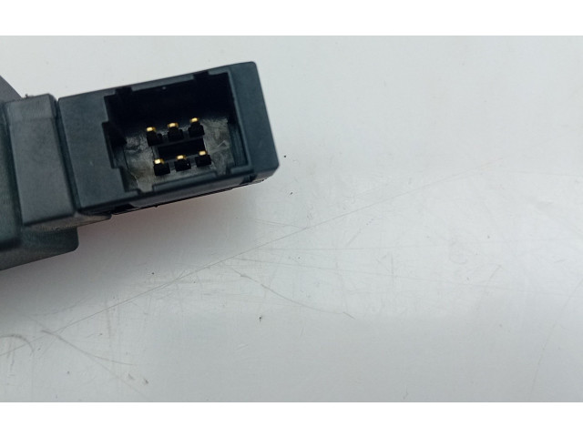 Блок управления 255522448R   Dacia Duster