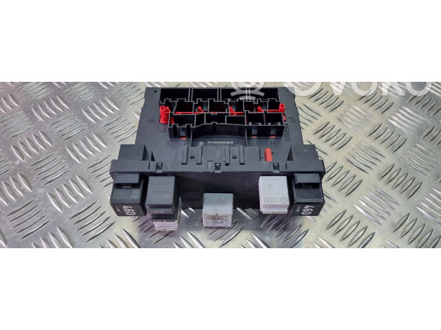 Řídící jednotka 03G906021CG, 0281012746   Volkswagen Caddy 2007