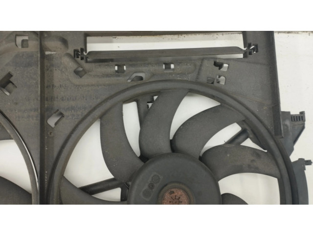 Вентилятор радиатора     8K0121003AB    Audi A6 C7 2.0