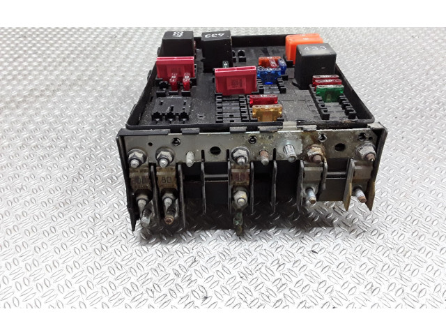 Pojistková skříňka 1K0937124K Volkswagen Caddy 2005