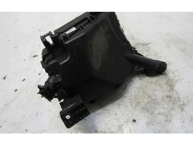 Блок предохранителей 91251-J7191 KIA Ceed