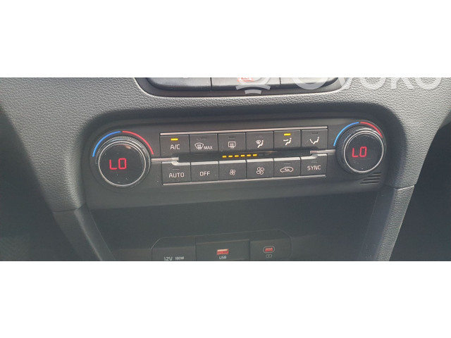 Блок управления климат-контролем 97250J7202   KIA Xceed
