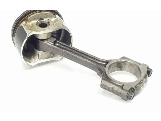  Поршень с шатуном  120A10724R, 120A10724R  Dacia Dokker  