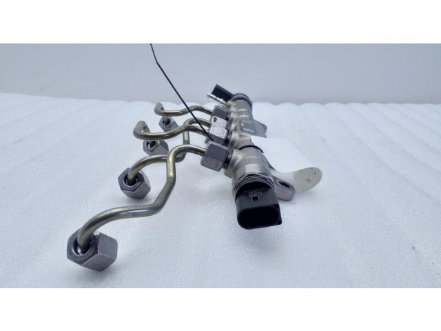 Vstřikovací lišta 851415402, 0445214315 BMW 2 F45 pro naftový motor 2.0 B47C20A