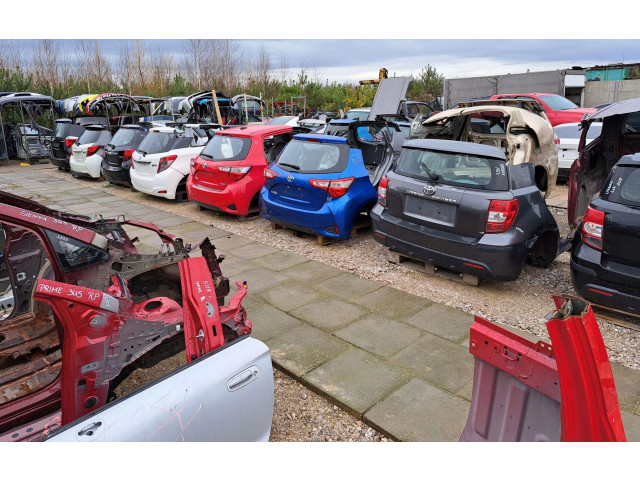 Vstřikovač 23250-25010 Toyota RAV 4 (XA50)