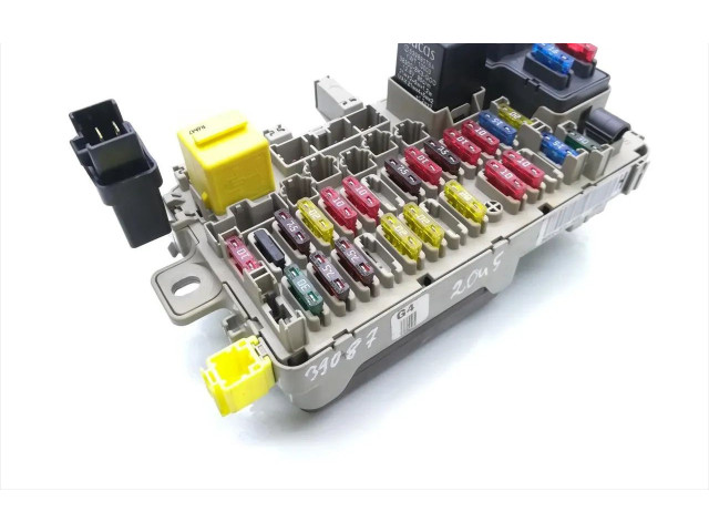 Pojistková skříňka 3820A-ST3-G400 Honda Civic X 2020