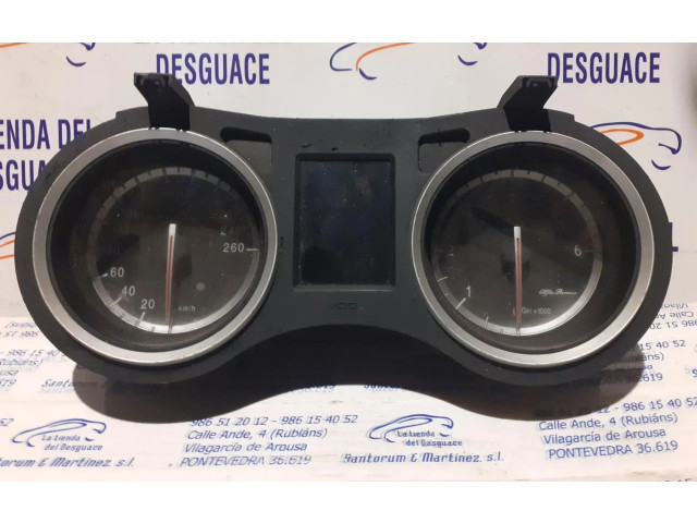 Панель приборов Alfa Romeo 166