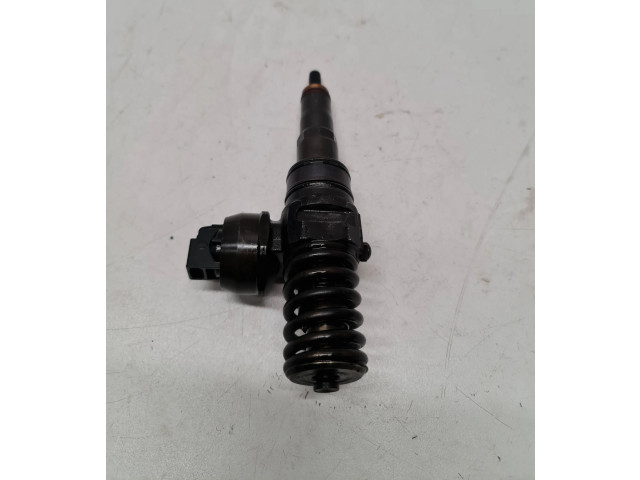 Vstřikovač 038130073BN Volkswagen Caddy BLS