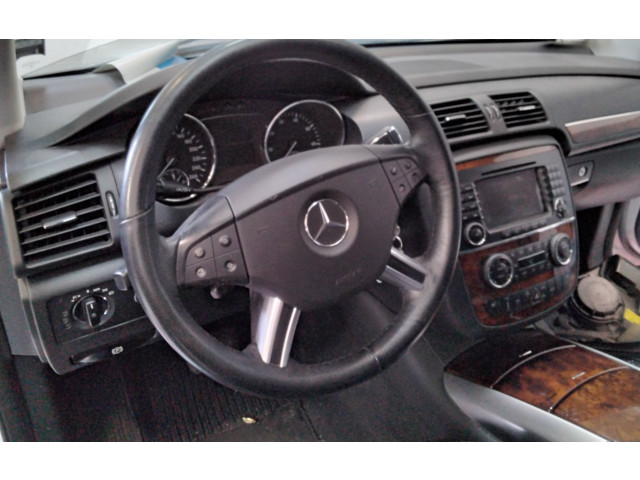 Подушка безопасности пассажира Mercedes-Benz R W251