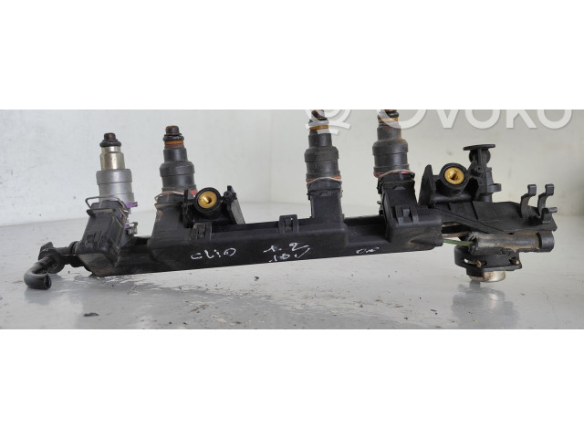 Топливная рампа 7700109066 Renault Clio II