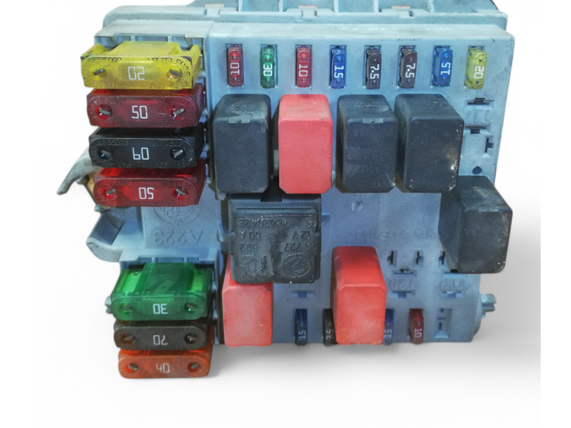 Pojistková skříňka 46778448, 46778448 Fiat Punto (188) 2002