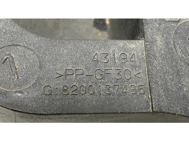 Передний держатель бампера