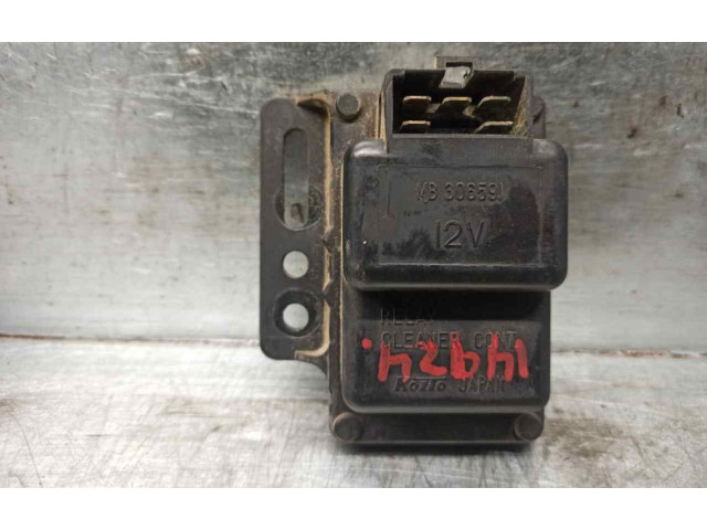 Блок предохранителей MB306591 Mitsubishi L200