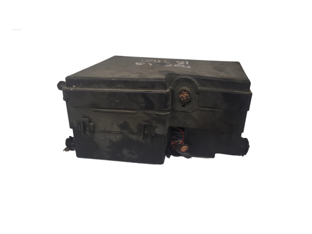 Pojistková skříňka 3M5T14A142AB, 6M5T14K733 Ford Focus 2004