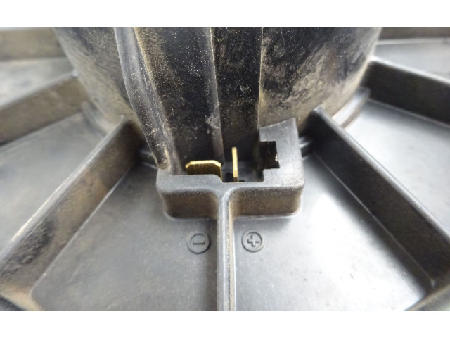 Вентилятор печки Mitsubishi Montero