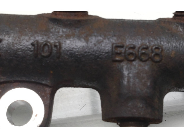 Топливная рампа 9681549580, 9658227880 Ford S-MAX для двигателя T1WB