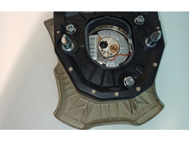 Подушка безопасности водителя 30721997 Volvo S80