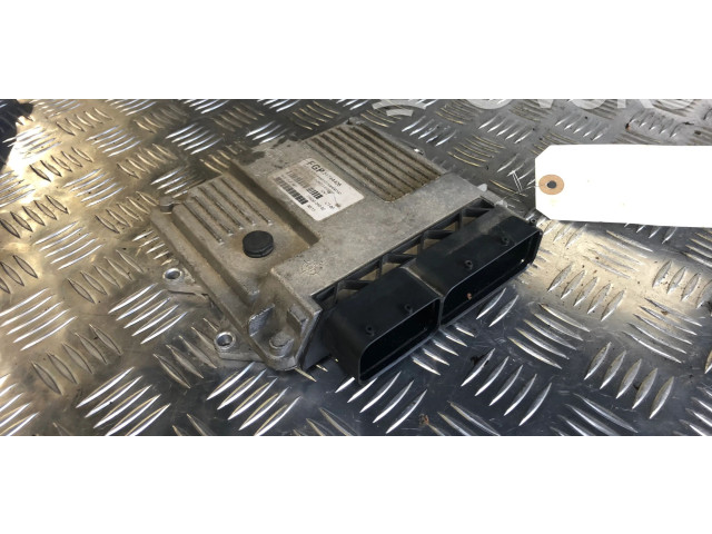 Блок управления двигателя 51744426   Fiat Idea