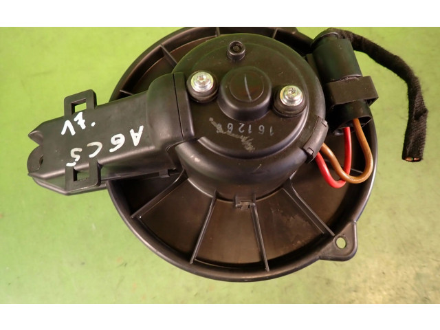 Вентилятор печки       Audi A6 S6 C5 4B