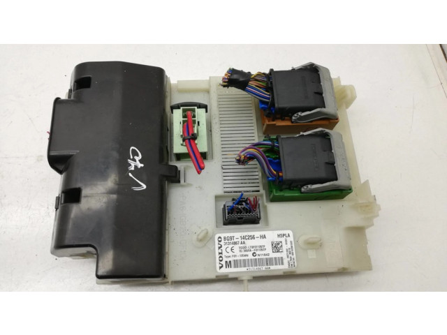 Блок предохранителей BG9T14C256HA, 31314867AA   Volvo V70    