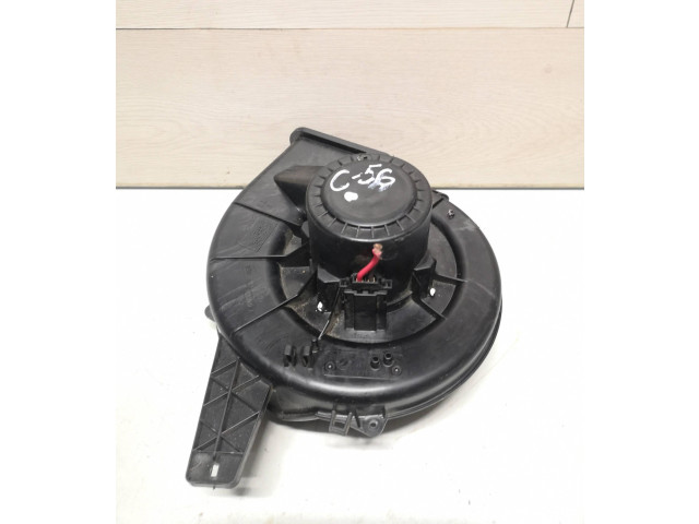 Вентилятор печки 6q1819015J Skoda Fabia Mk2 (5J)