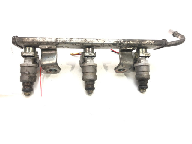 Топливная рампа MR988977   Mitsubishi Colt  