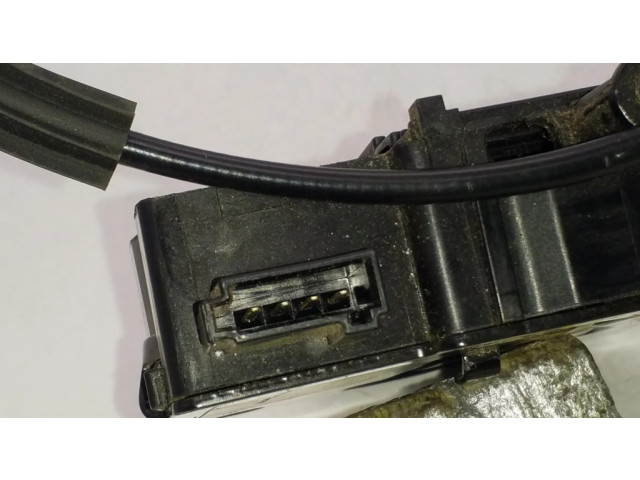 Zámek zadních dveří 13501988, 557795741 Chevrolet Cruze II 2016