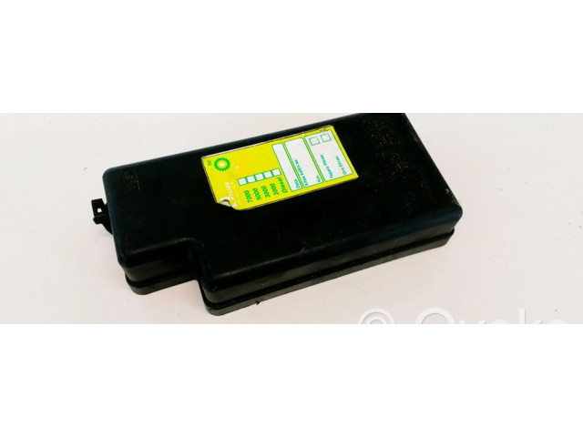 Pojistková skříňka Subaru Outback 1999