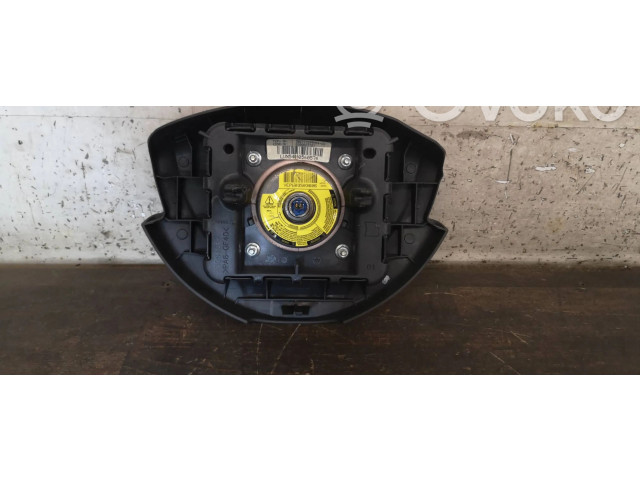 Подушка безопасности водителя 8200823307 Dacia Sandero