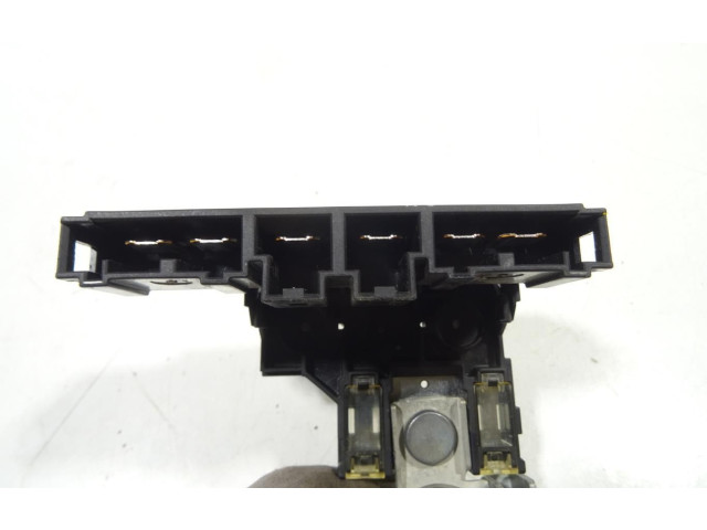 Блок предохранителей 243806LA0A   Dacia Sandero III    