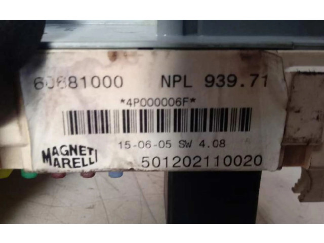 Блок предохранителей 60681000, 60681000 Alfa Romeo 166