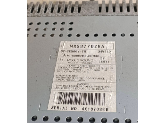 Радио/ проигрыватель CD/DVD / навигация 4X187038B, MR587702HA Mitsubishi Colt