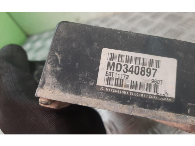Блок управления двигателем Блок управления MD340897 Mitsubishi Space Wagon