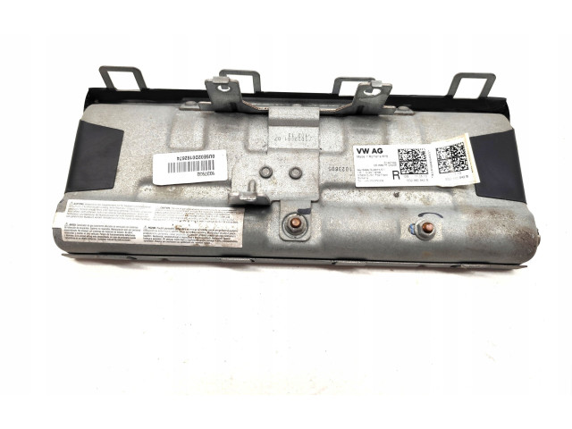 Подушка безопасности для колен 5G2880842B Volkswagen Golf VII