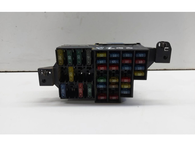 Блок предохранителей 7703297597 Renault Clio II