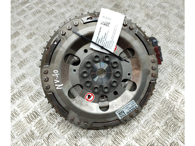 Генератор 31491811 Volvo V60