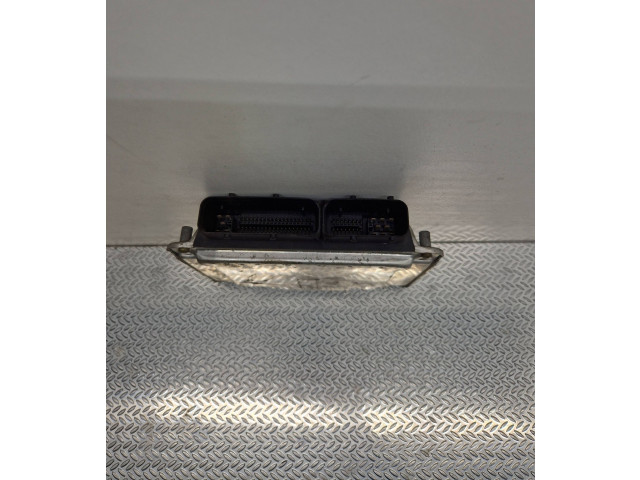 Блок управления двигателя 038906012CL, 28SA5110   Skoda Octavia Mk1 (1U)