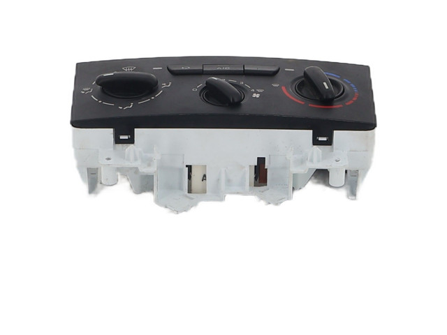 Блок управления климат-контролем 9804091180   Peugeot Partner