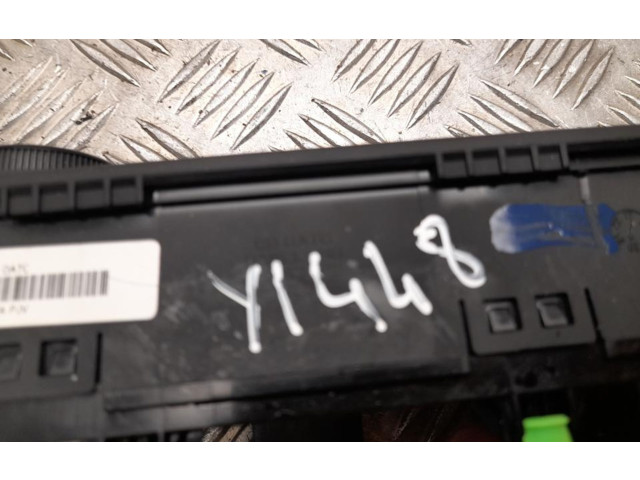 Блок управления климат-контролем 97250J7202   KIA Xceed