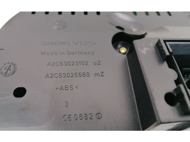 Панель приборов 106679, 1T0920871A   Volkswagen Touran I       