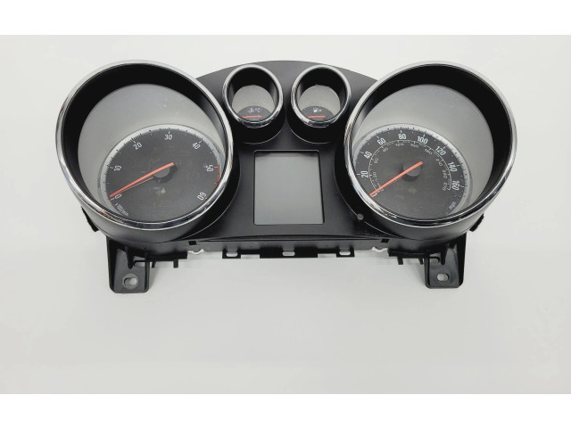 Přístrojová deska Opel Zafira C 2012 13460585