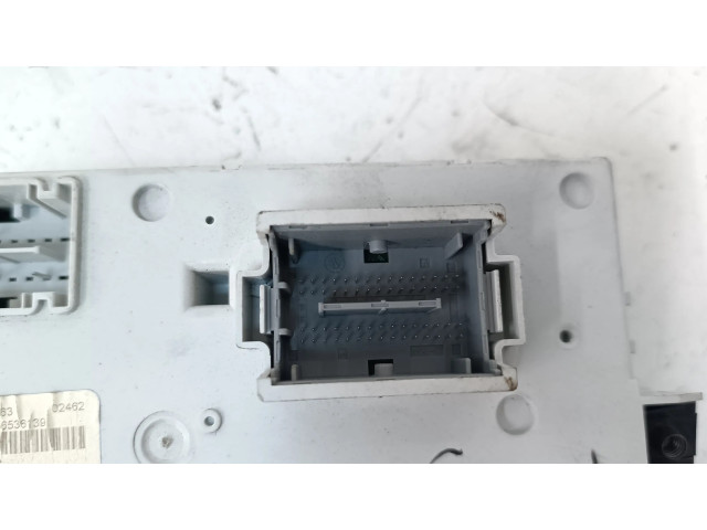 Блок предохранителей 68236667AG Jeep Cherokee