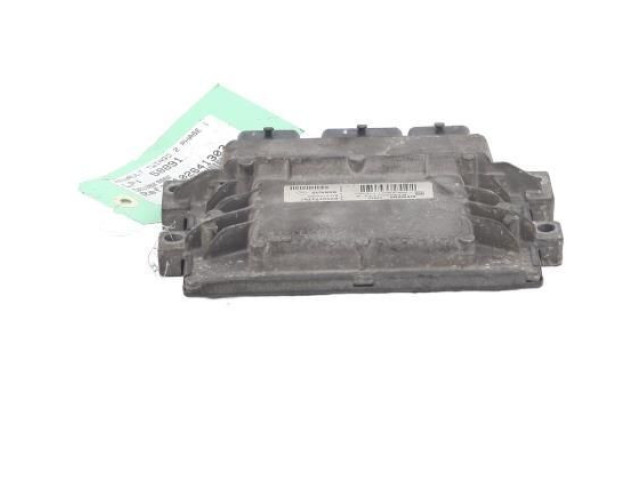 Блок управления двигателя 8200774747 Renault Twingo II