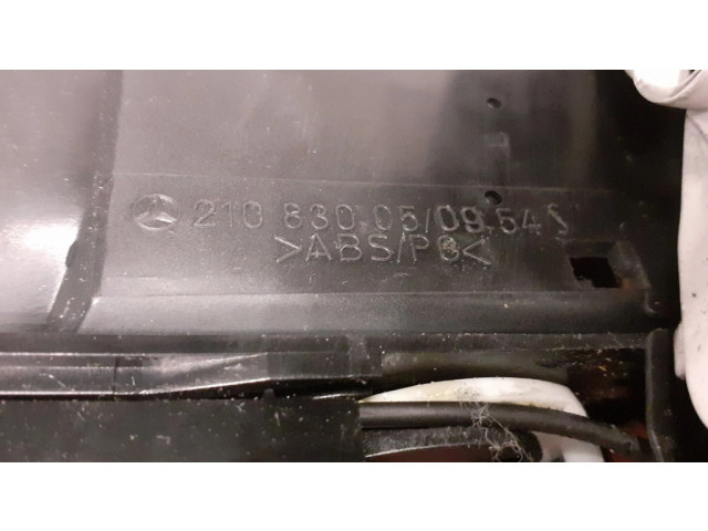 Воздушная решётка окна