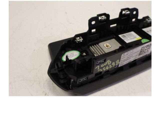 Дисплей 9841452080 Peugeot 2008 II